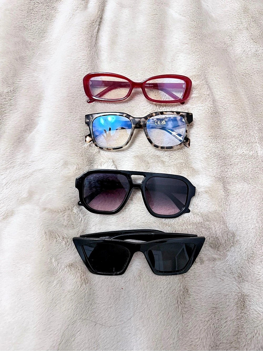 4-Piece sun and glasses